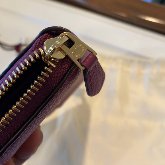 Coach Long Zip Around Wallet purple New with out tags - Picture 7 of 10